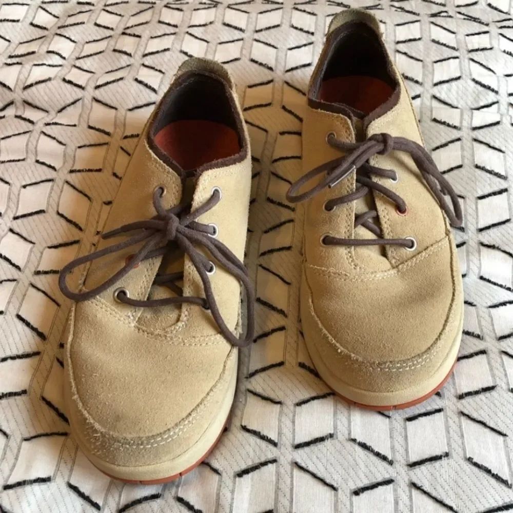 Chaco Incense Beige Leather Hiking Sneakers Womens sz 10